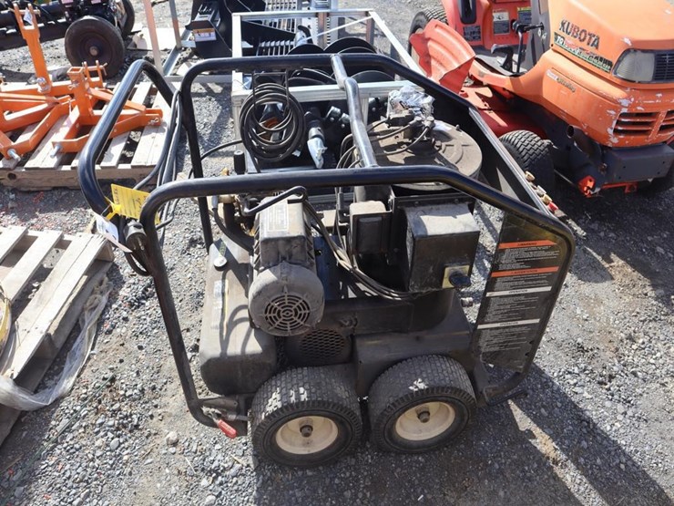 hot-water-pressure-washer-image-2