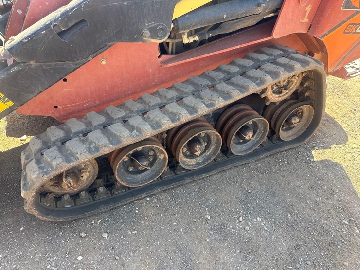 2021-ditch-witch-sk800-image-12