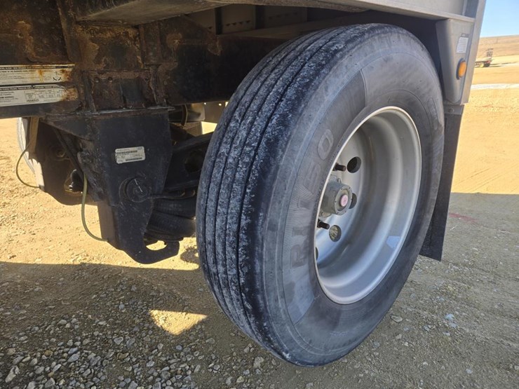 2016-wilson-grain-trailer-image-15