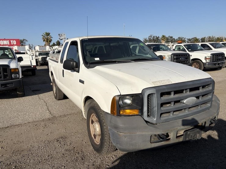 2006-ford-f250-image-4