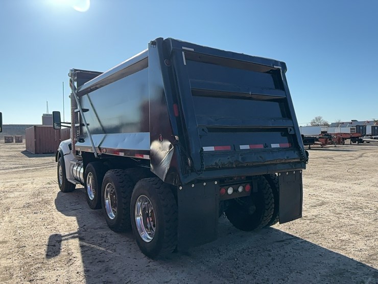 2017-kenworth-t880-image-4