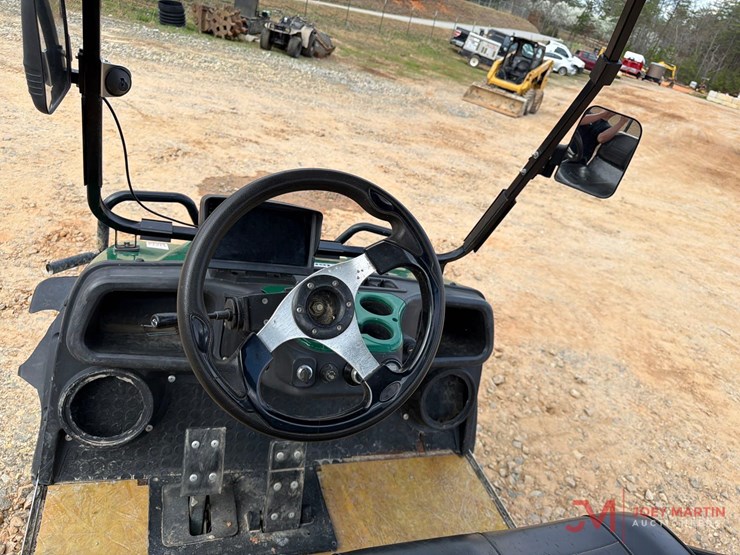 evolution-turfman-800-electric-golf-cart-image-12