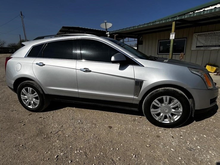2013-cadillac-srx-image-5