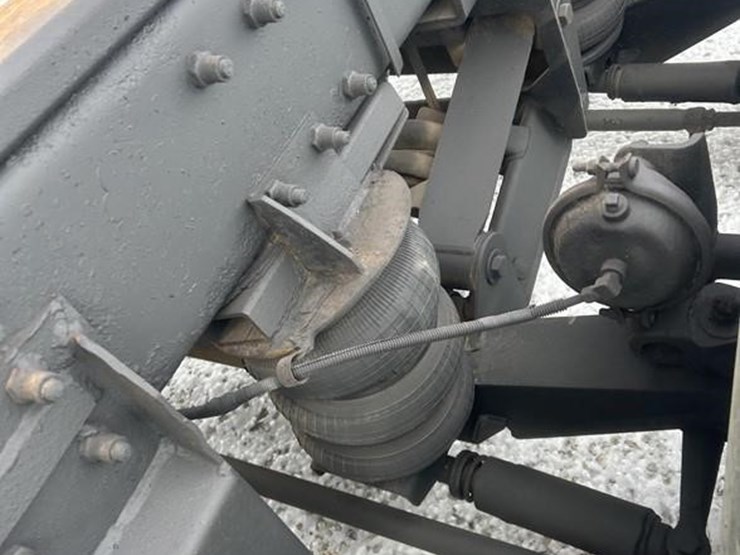 1997-peterbilt-357-image-62