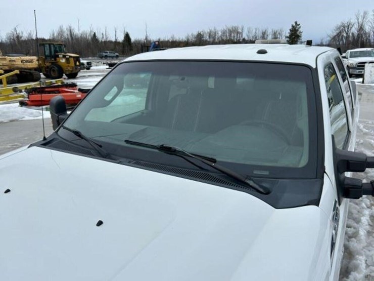 2011-ford-f350-image-75