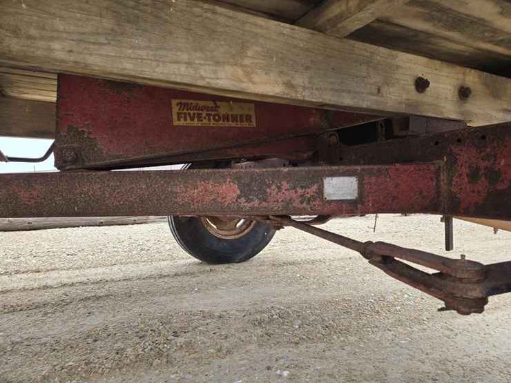 #352-•-barge-box-image-3