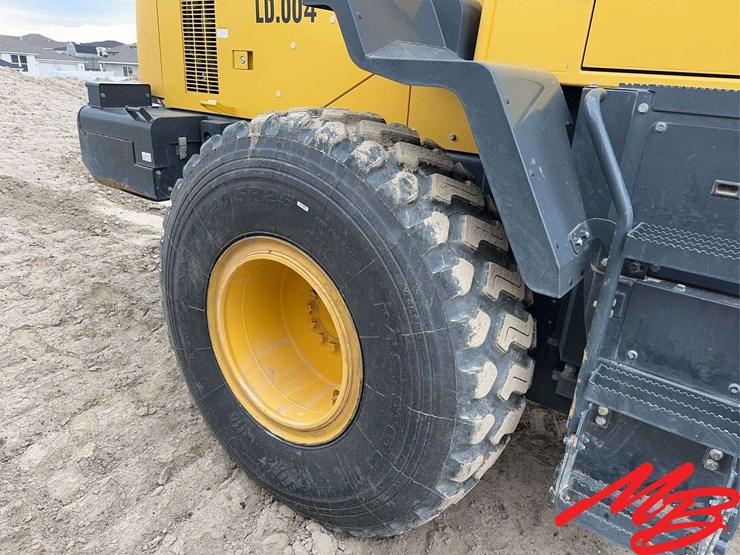 2018-komatsu-wa270-image-8