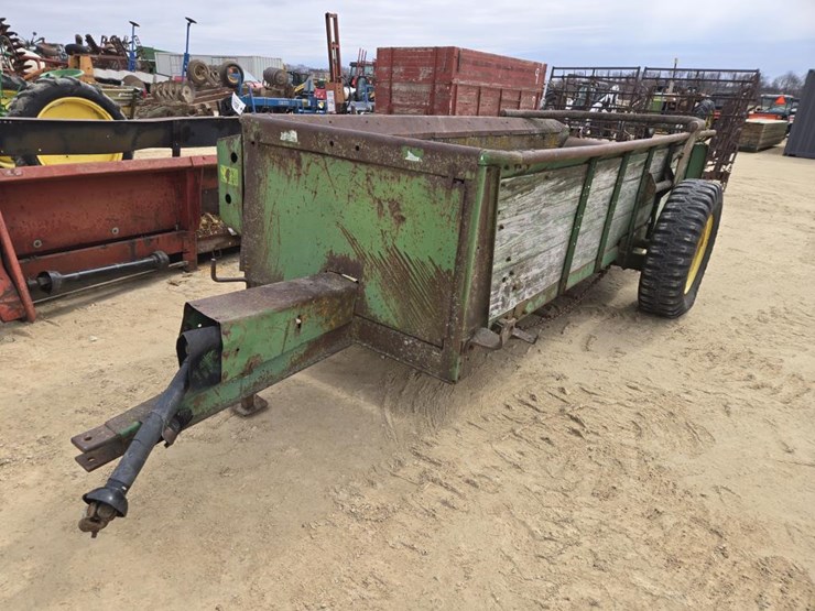 #426-•-john-deere-manure-spreader-image-3