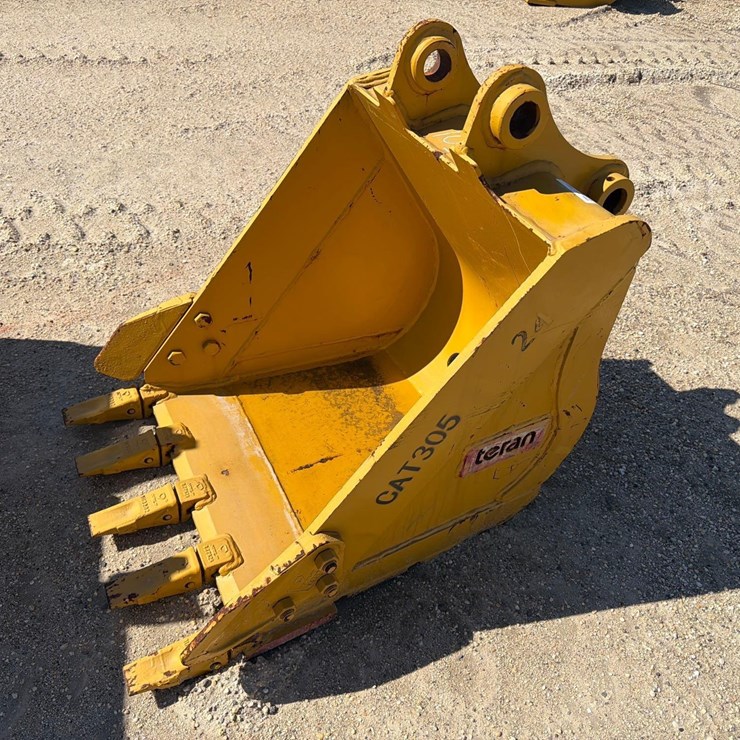 CATERPILLAR 305
