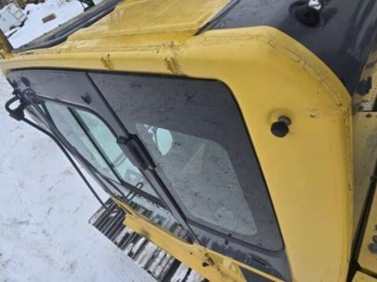 2007-komatsu-pc270-lc-8-image-35