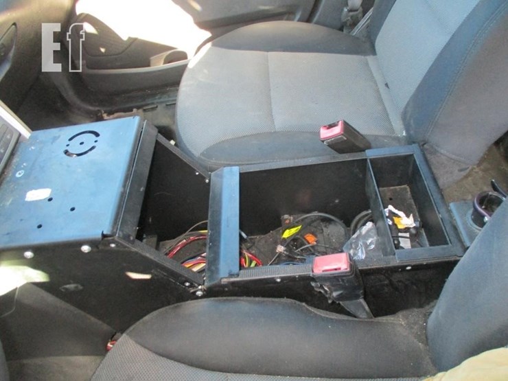 2014-ford-explorer-image-9