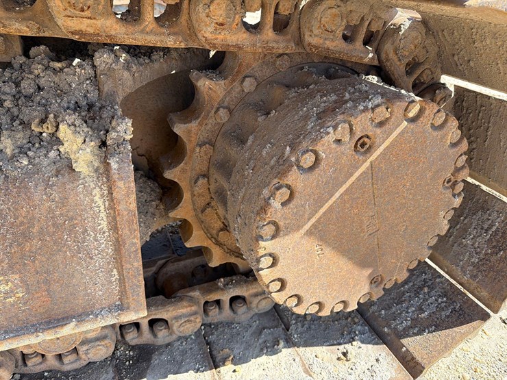 komatsu-pc308us-lc-3-image-10
