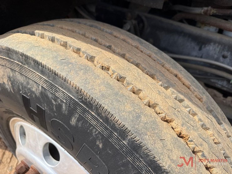 1995-ford-tractor-image-19