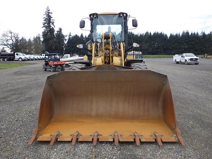 caterpillar-930k-image-2