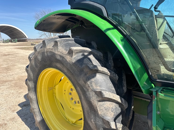 john-deere-6110r-image-19