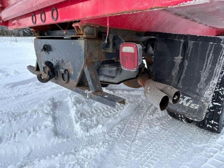 2015-ford-f550-xl-image-41