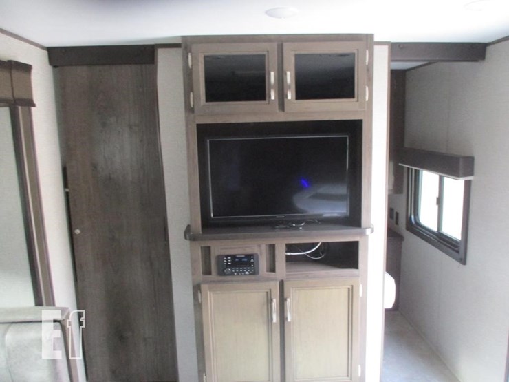 2020-jayco-jay-flight-rocky-mountain-edition-242bhs-image-15