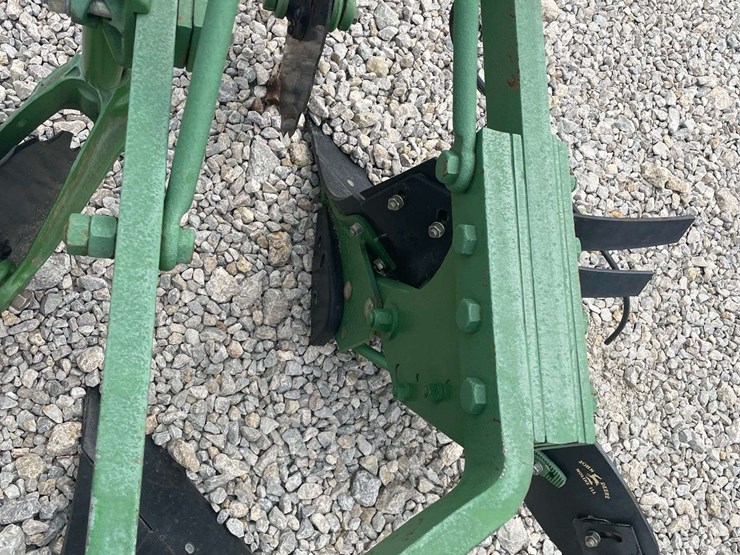 john-deere-412-image-15