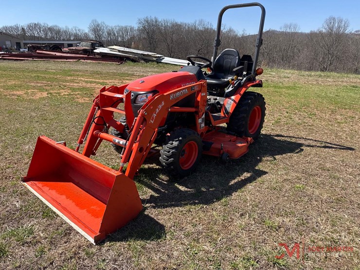 kubota-b2601-utility-tractor-image-6