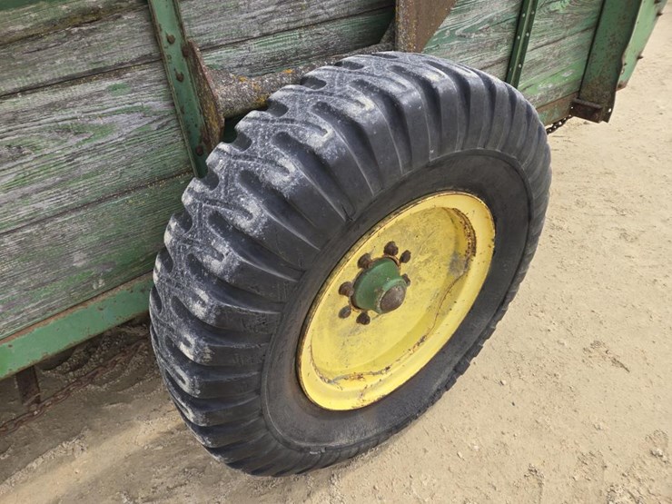 #426-•-john-deere-manure-spreader-image-5