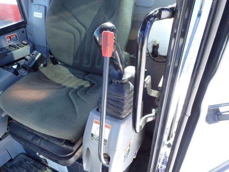 2017-kubota-kx080-4-image-24