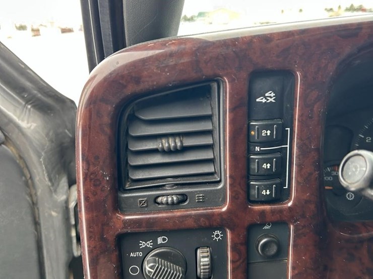 2007-chevrolet-silverado-2500hd-image-17