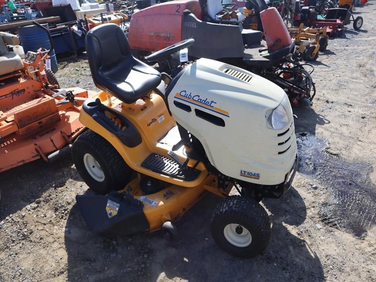 cub-cadet-lt1045-image-3