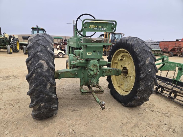 1951-john-deere-b-image-4