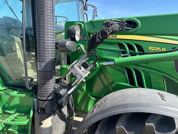 2013-john-deere-6125r-image-20