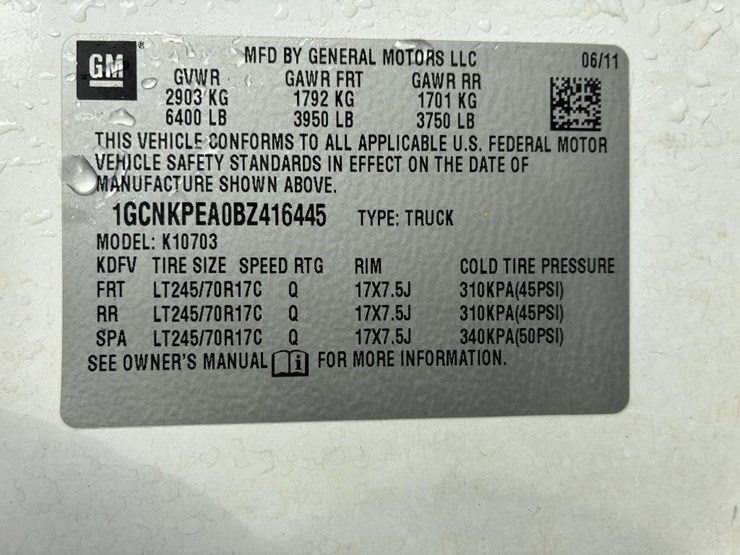 2011-chevrolet-silverado-1500-image-15