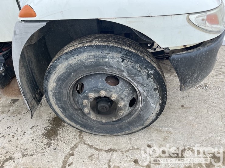 2002-international-durastar-4300-image-8