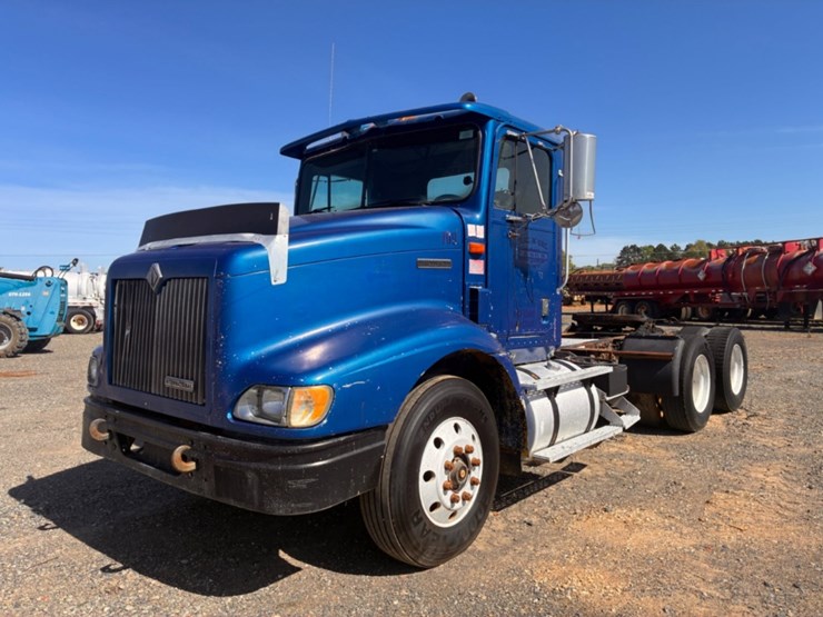 2000-international-9200-image-1