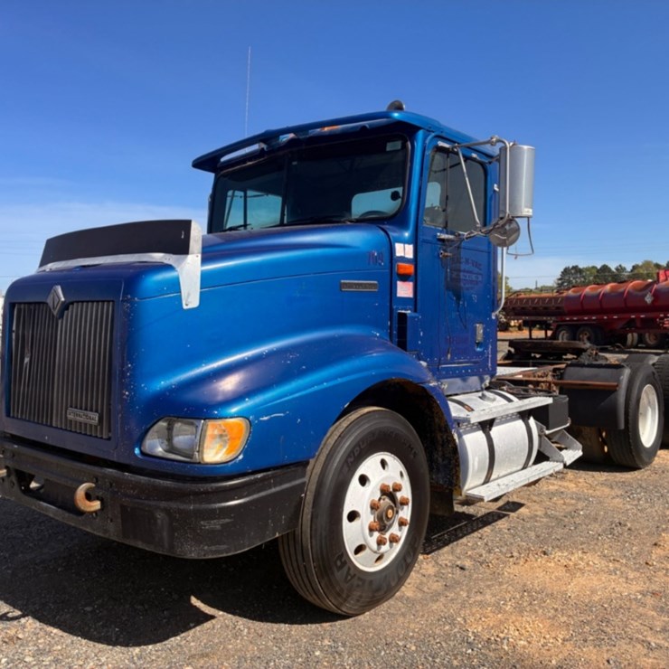 2000 INTERNATIONAL 9200