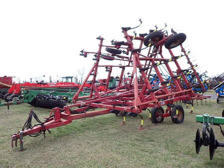 case-ih-4800-image-2