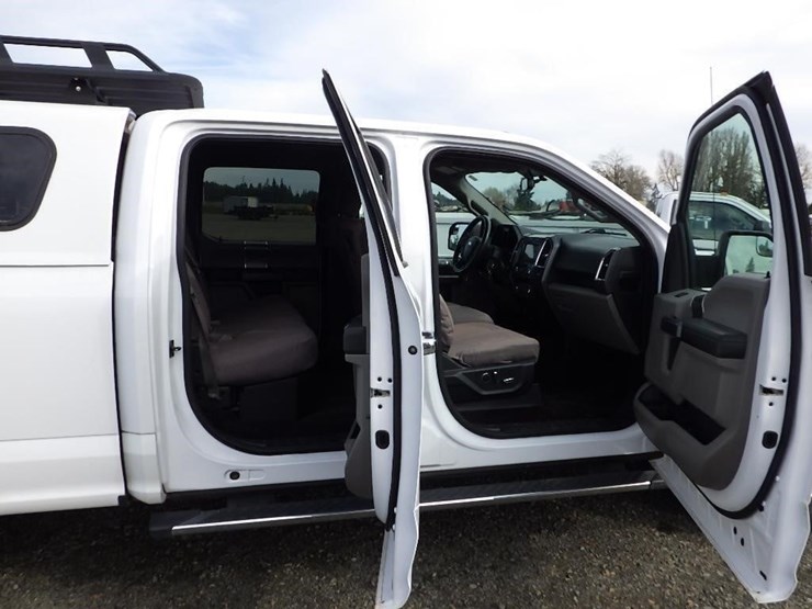 2016-ford-f150-image-18