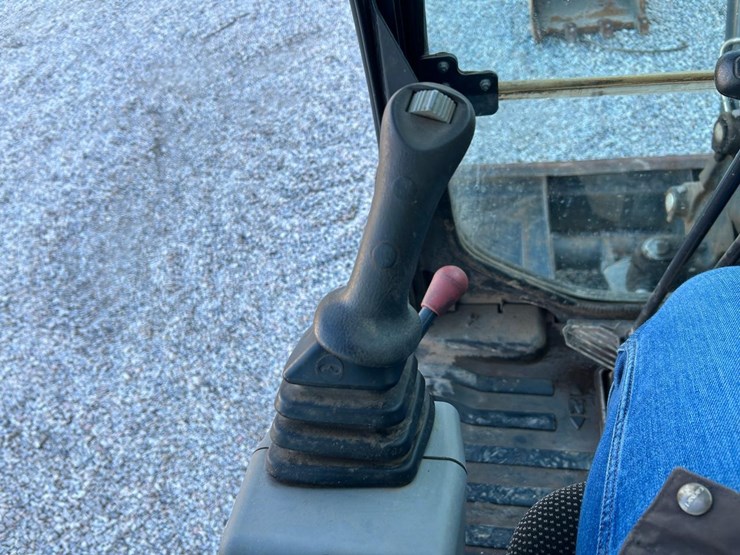 2021-bobcat-e42-image-25