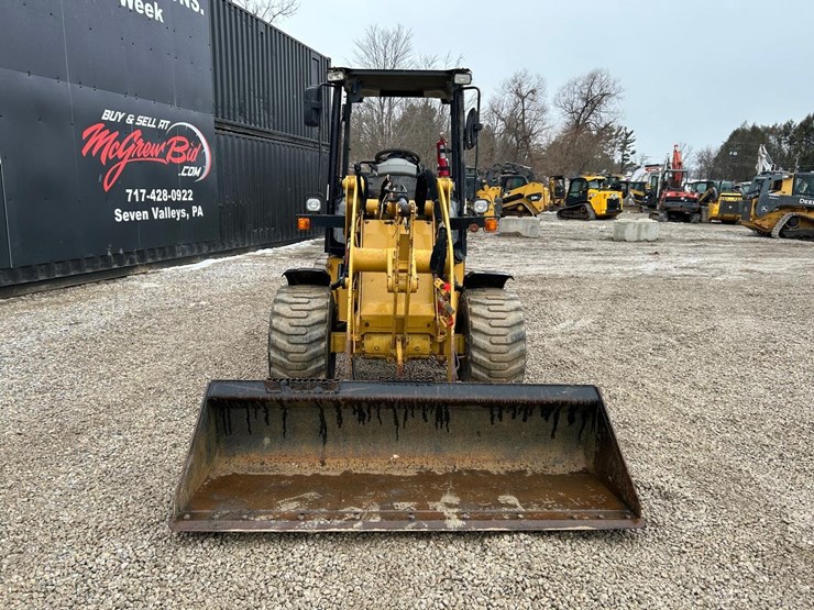 2018-caterpillar-903d-image-7