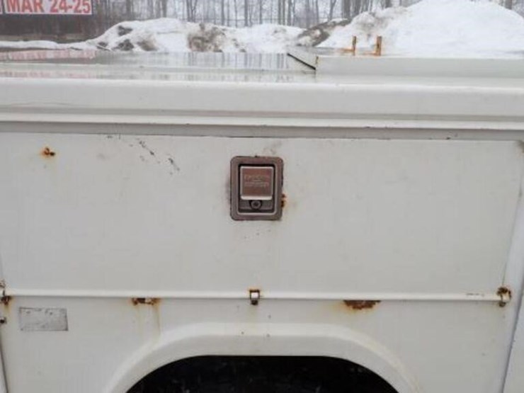 2010-ford-f250-image-31