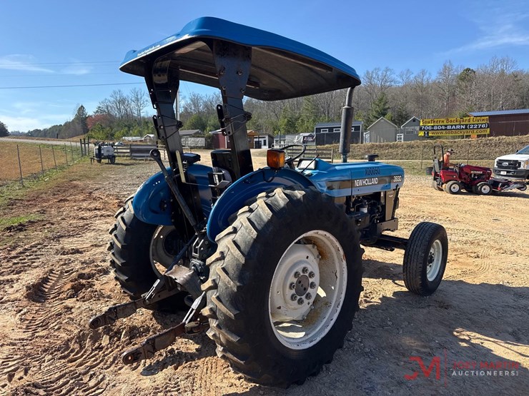new-holland-3930-image-2