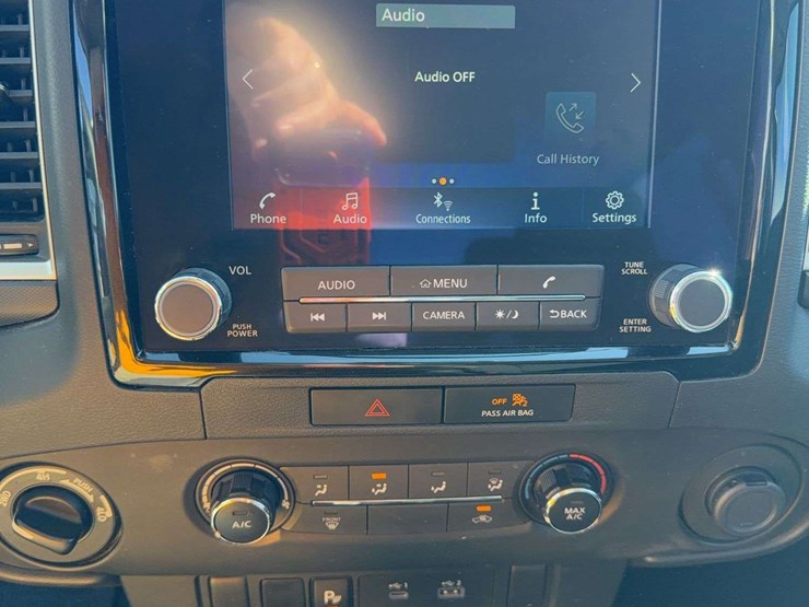 2022-nissan-frontier-sv-image-14