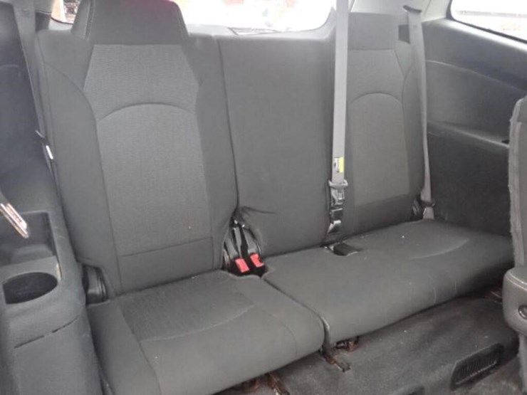 2015-chevrolet-traverse-image-53