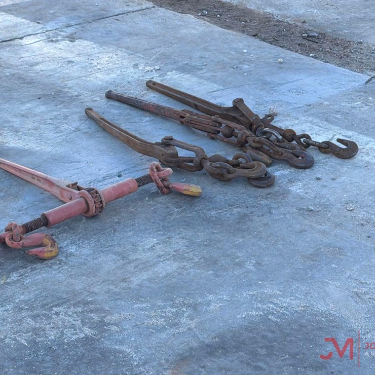 (1) RATCHET BINDER & (3) SNAP BINDERS