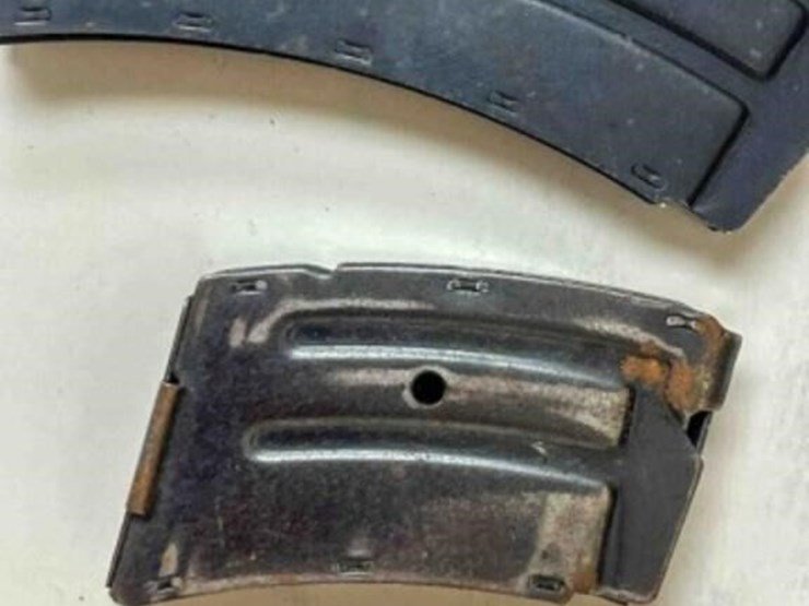 box-of-holsters,-misc.-magazines-image-17