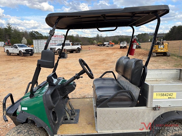 evolution-turfman-800-electric-golf-cart-image-11