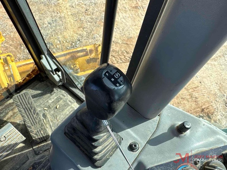 2006-volvo-g946-image-32