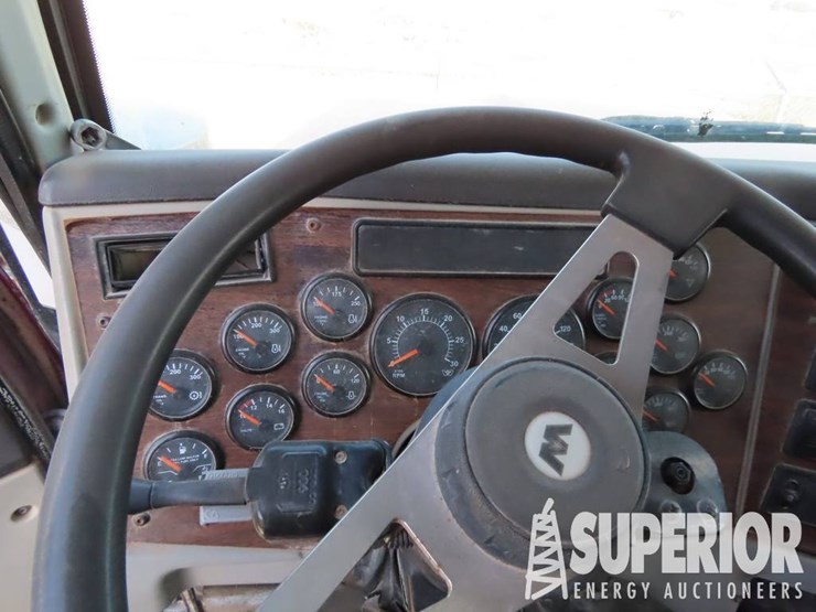 2015-western-star-4900-image-9