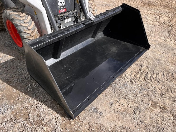 wildcat-80"-skid-steer-snow/litter-bucket-image-3