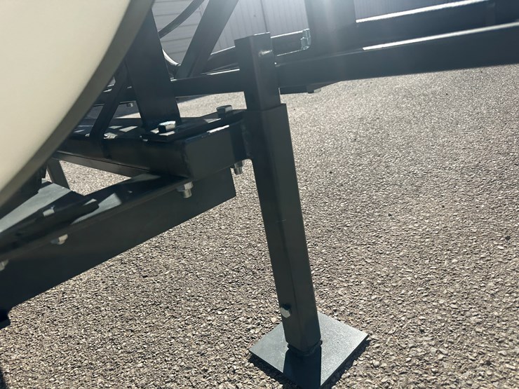 #32796-•-**unused-bowman-agmate-41'-300-gallon-3pt-sprayer-image-9