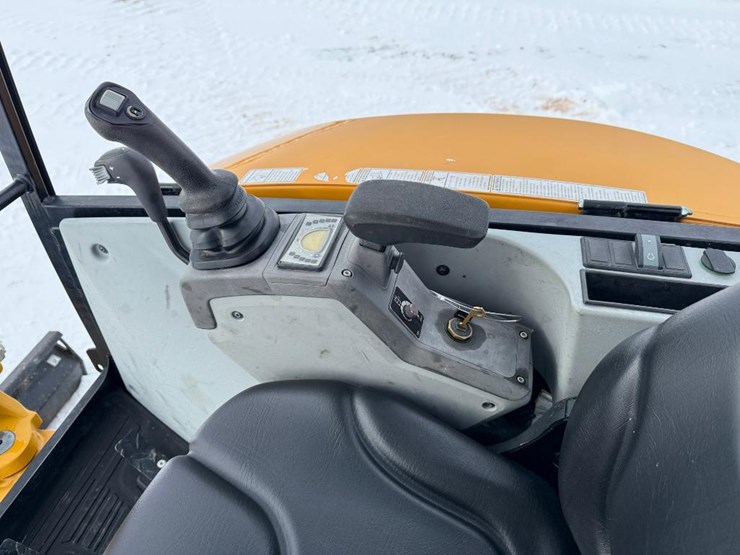 caterpillar-302.7d-cr-image-46