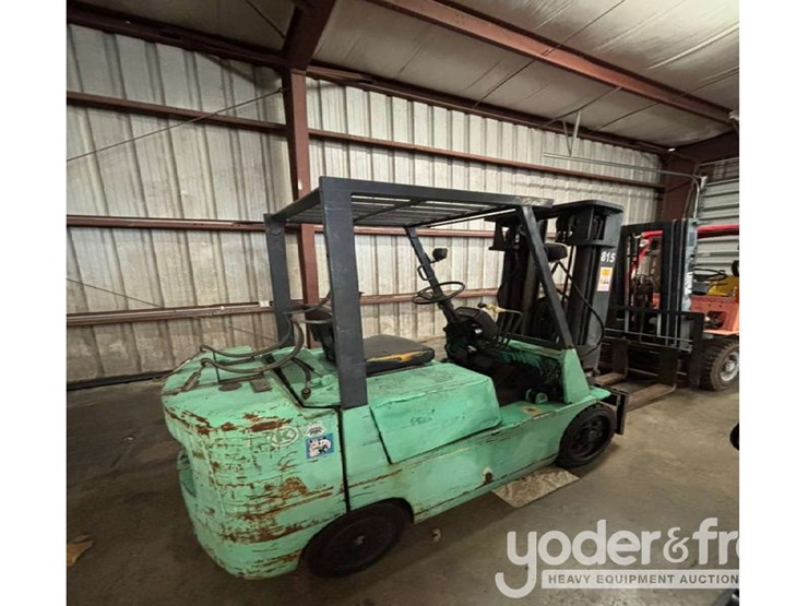 2001-mitsubishi-fgc25-image-3